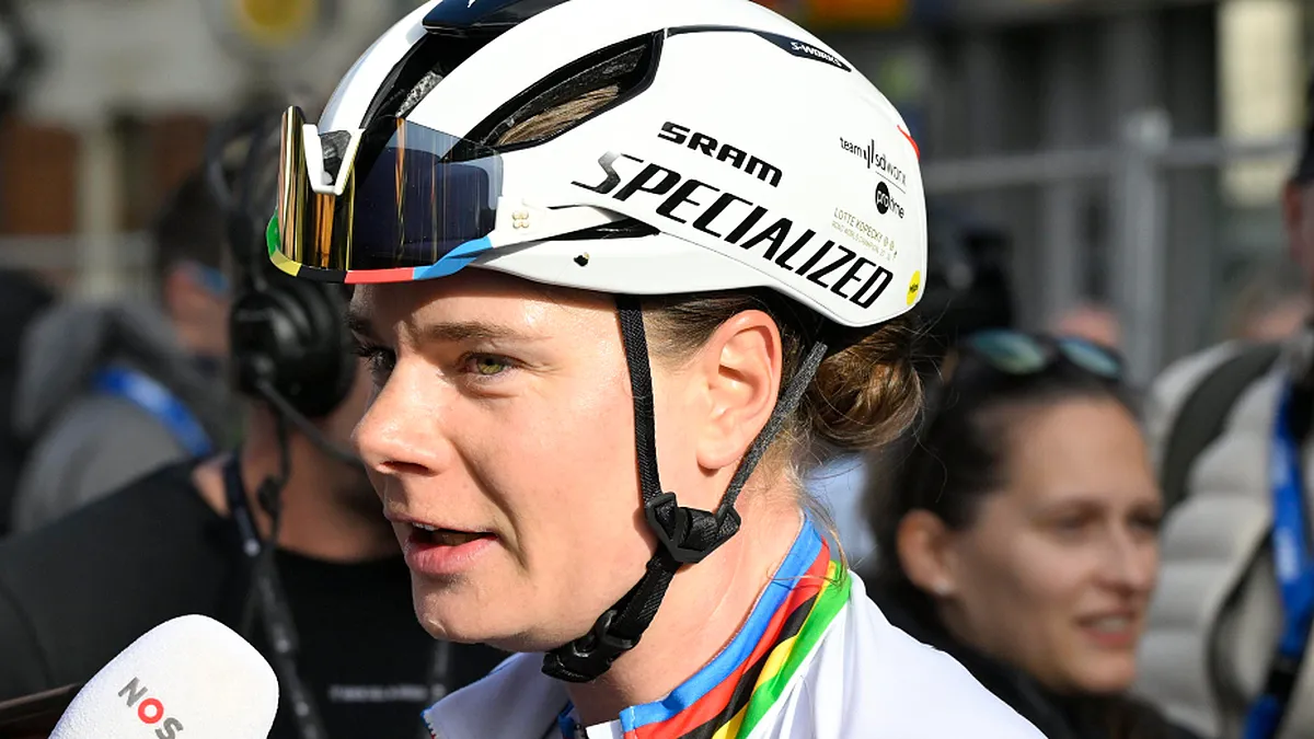 Lotte Kopecky: Fury at Journalist Tackle