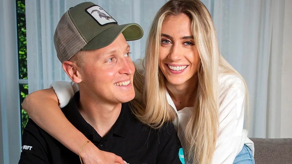 Cameron Rode Jaws TV Moment: Girlfriend’s Reaction