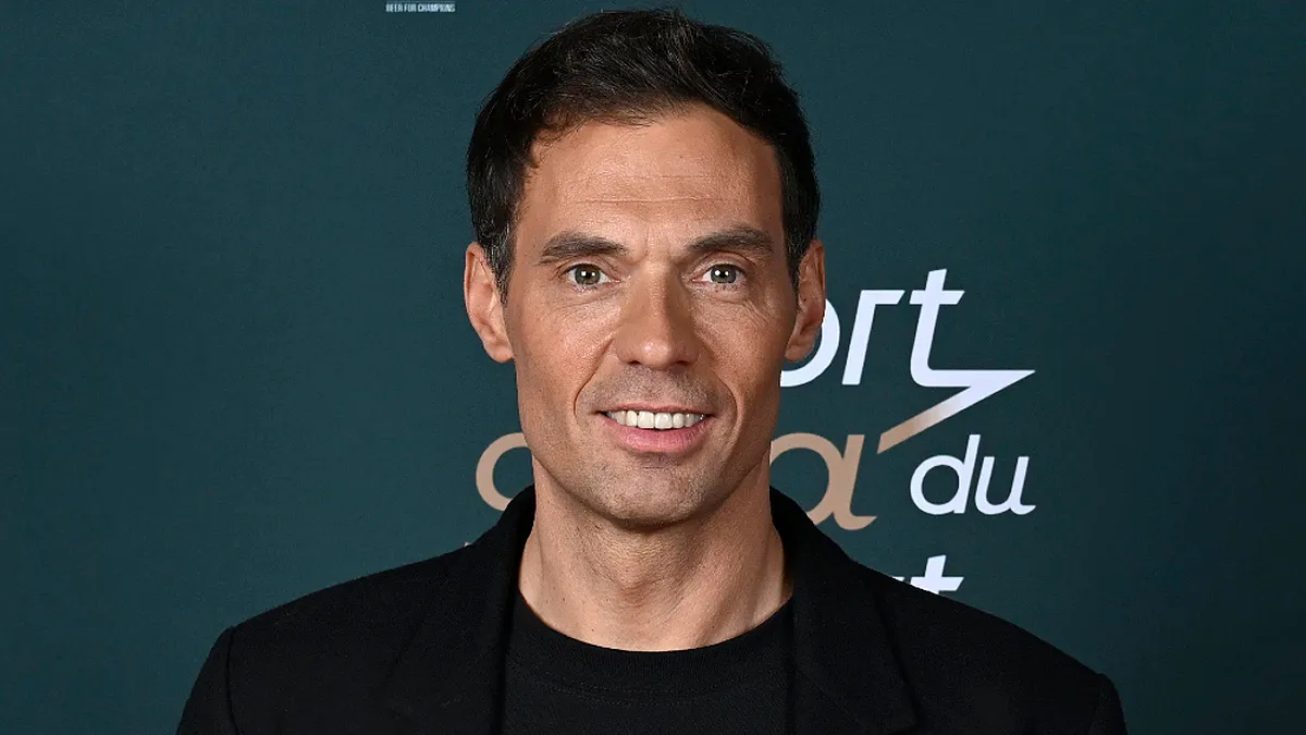 Vanthourenhout: Unexpected Cyclocross Move Shocks Fans