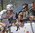 Fenomenale Pogacar verschalkt Van der Poel en Van Aert in Ronde van Vlaanderen