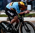 FE-NO-ME-NAAL: Evenepoel degradeert tegenstand in WK tijdrijden