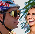 Miss België tikt Van Aert op de vingers: "Die coureurs tegenwoordig.."