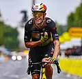 Fenomenale Van Aert wint solo in Parijs!