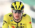 Gefrustreerde Kooij tikt Wout van Aert op de vingers