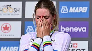 Demi Vollering moet wat bekennen na zinderende WK-finale: "Sh*t!"