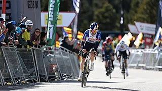 Evenepoel goudeerlijk na slijtageslag in Catalonië