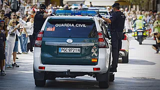 Rodetruidrager Vuelta opgepakt door politie