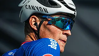 Peloton kijkt op: Van der Poel verrast met plotse comeback