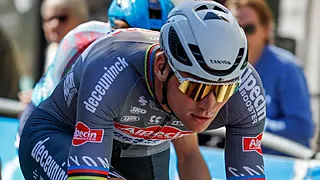 "Onzin": bondscoach veegt fabeltje over Van der Poel van tafel