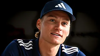 Van der Poel draait knop om en doet iedereen opkijken