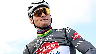 Absolute klasse: Van der Poel slaat wielerfans met verstomming
