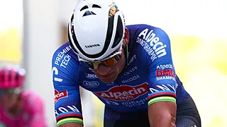 Monstersolo Van der Poel te danken aan 'hulpje'? "Dat geloof ik niet"