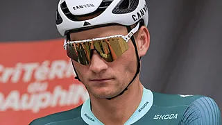 Gedaan met wielrennen? 'Van der Poel richting andere carrière'