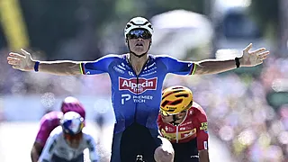 Van der Poel zegeviert in vluchtersrit Tour
