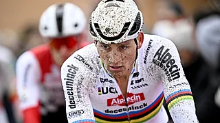 Van der Poel verrast met reactie na zege in Namen