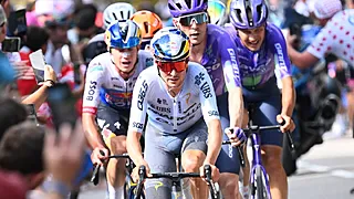 Pidcock brengt geruststellende boodschap voor Evenepoel & co