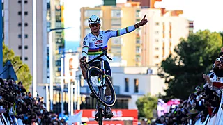 Van der Poel wint weer, Nys tweede in Benidorm