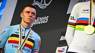 Evenepoel opnieuw zwaar door het stof: "Klein ventje, groot bakkes"