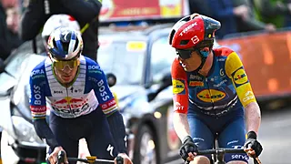 Skjelmose doet opmerkelijke onthulling na duel met Evenepoel in Amstel