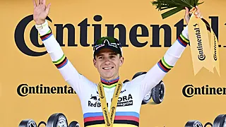 Evenepoel richt zich na tijdritzege tot alle Belgen