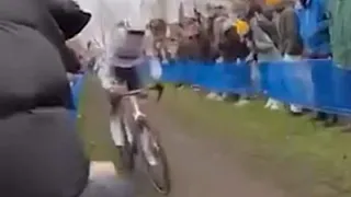 Kwaad opzet tegen Van der Poel? Nieuwe beelden scheppen duidelijkheid