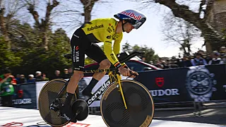 Van Aert heeft iets opvallends te melden na tijdrit Tirreno-Adriatico