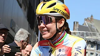 Anna Van Der Breggen haalt verwoestend uit en zet Giro op zijn kop