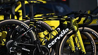 Pech voor Visma: Botbreuk voor belangrijke kracht