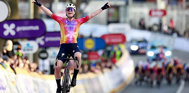 Lotte Kopecky overklast tegenstand en soleert naar zege in de Omloop