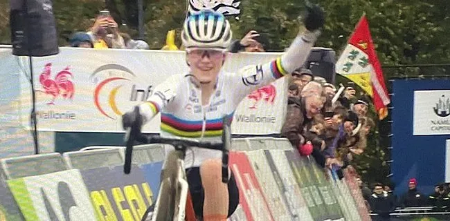 BEKIJK: Pieterse imponeert met fabuleuze wheelie!