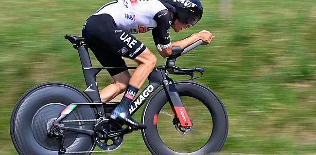 Supertalent Ayuso klopt Evenepoel, Skjelmose pakt eindzege in Zwitserland