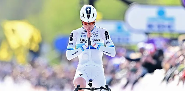 Vollering komt met uitleg voor opvallend winstgebaar na De Ronde