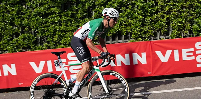 Italië wordt gek! Thuisrijder Zana wint 18de Giro-etappe