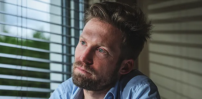 Bakelants maakt wereldploeg met de grond gelijk: 
