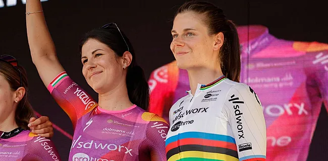 Ploeggenotes doen boekje open over Kopecky: 