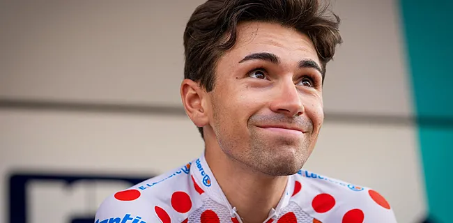 Martinez haalt woede van peloton op hals: 