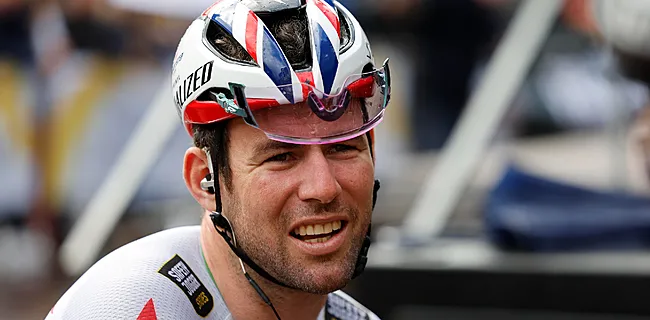 'Cavendish en 24 andere renners staan plots op straat'