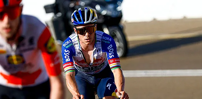 Evenepoel reageert openhartig na nieuwe zware tik in UAE Tour