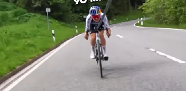 TUSSENSPRINT: Pidcock riskeert z’n leven, Van Aert hard aan het werk