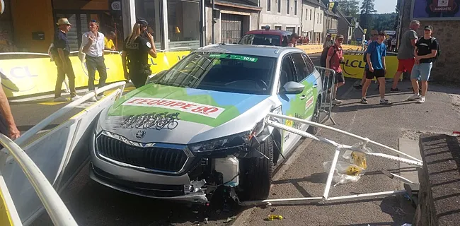 Drama in Tour: wagen rijdt in op supporters