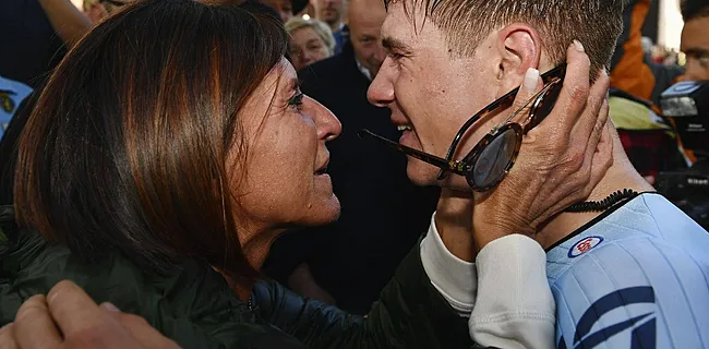 Mama Evenepoel neemt emotioneel afscheid: 