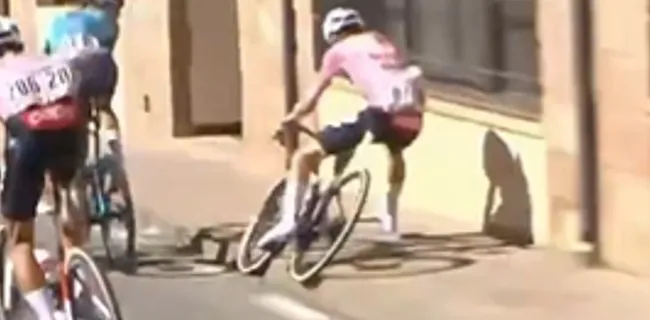 Belgische renner betaalt zware tol voor Vuelta-crash