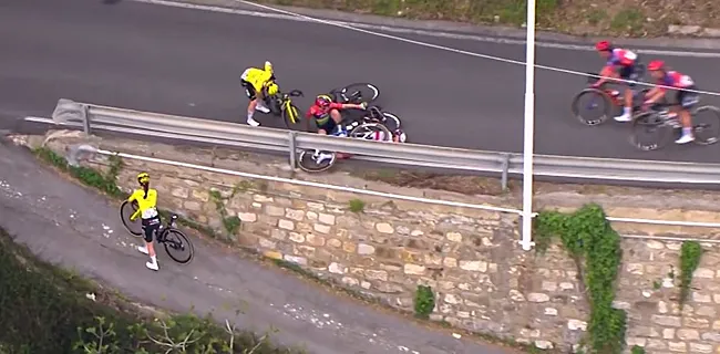 UPDATE: Verschrikkelijke valpartij ontsiert finale van Milaan-Sanremo