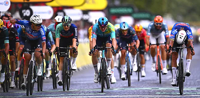 Mathieu van der Poel houdt aanval nét lang genoeg vol en wint slotrit in Parijs!