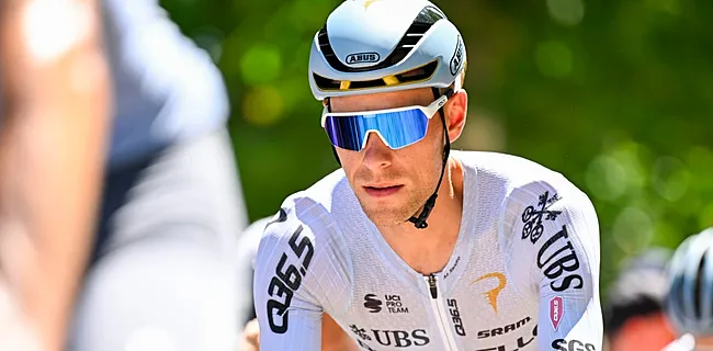 Schokkend incident in Tour: Belgische renner omver gereden door auto