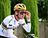 Gespot! Remco Evenepoel duikt op in opvallend nieuwe outfit