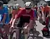 Hallucinante beelden! Scootmobiel rijdt in op peloton, ravage is groot