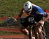 Dat was bibberen! Van der Poel ontsnapt ternauwernood aan nieuw MTB-drama