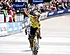 Geweldig: Wout van Aert wint Parijs-Roubaix