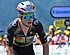 Van Aert blij verrast: "We gaan trouwen, Wout"